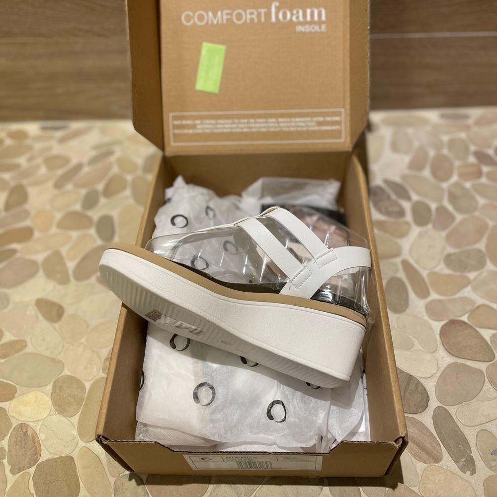 Journee Collention White Sandals